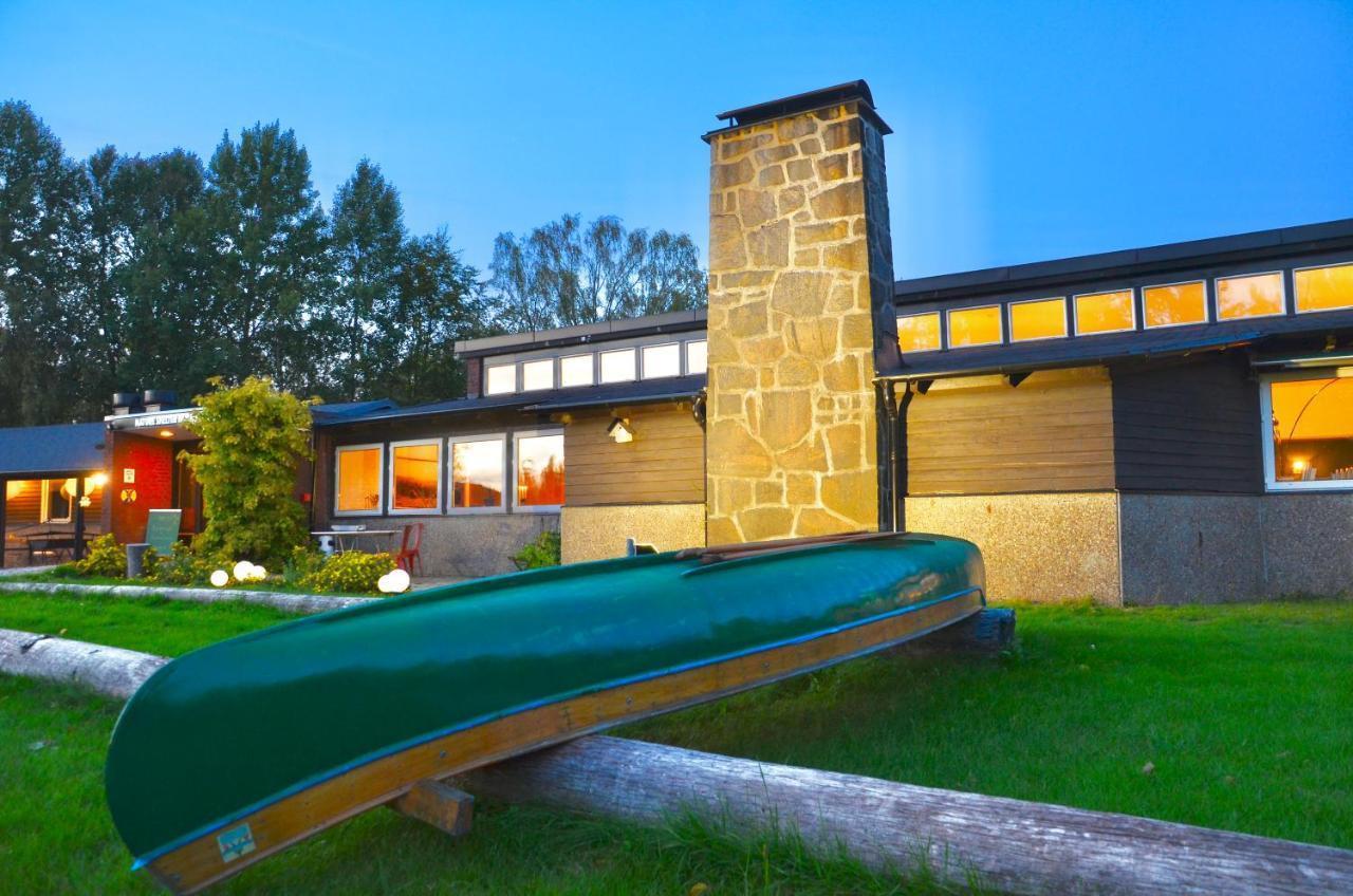 Nature Shelter Hotel Asljunga Bagian luar foto